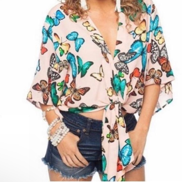 Buddy Love Muse Monarch Print Light Pink Tie Front Detail Cropped Top Sz XS NWOT - Picture 8 of 8